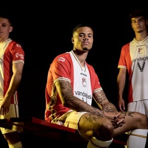 FC Emmen gesigneerd shirt